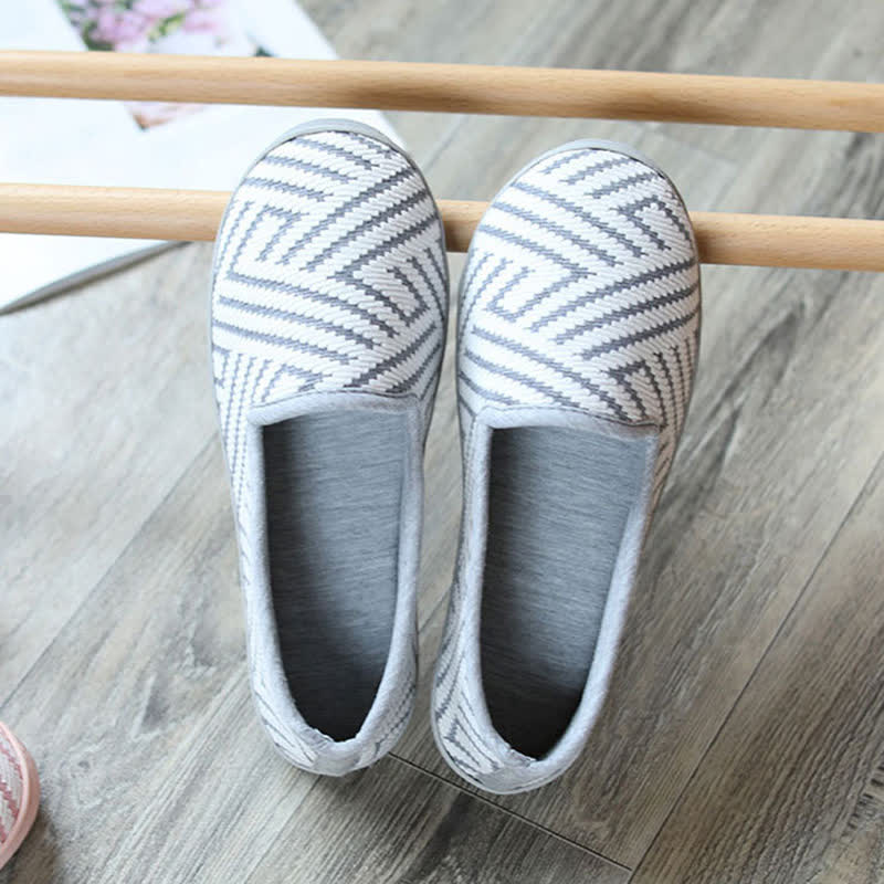 Chaussons respirants à rayures pour la maison après l'accouchement - image 9