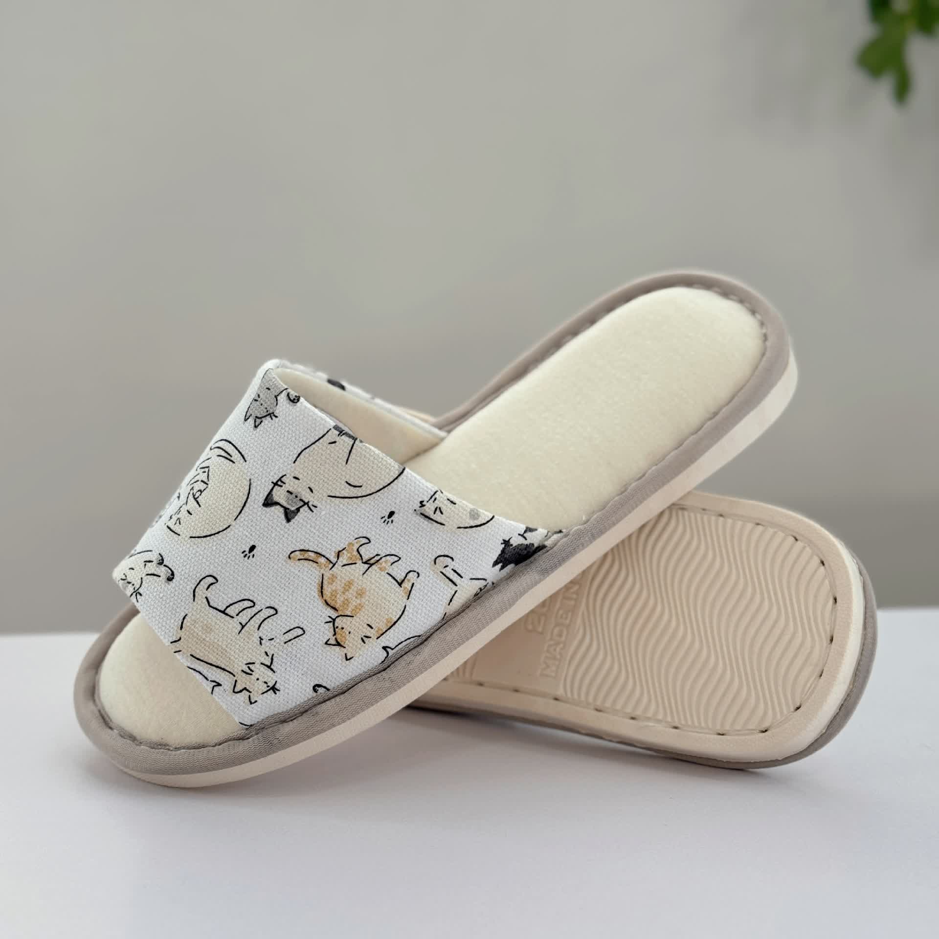 Chaussons ouverts en toile à imprimé animal mignon - image 8