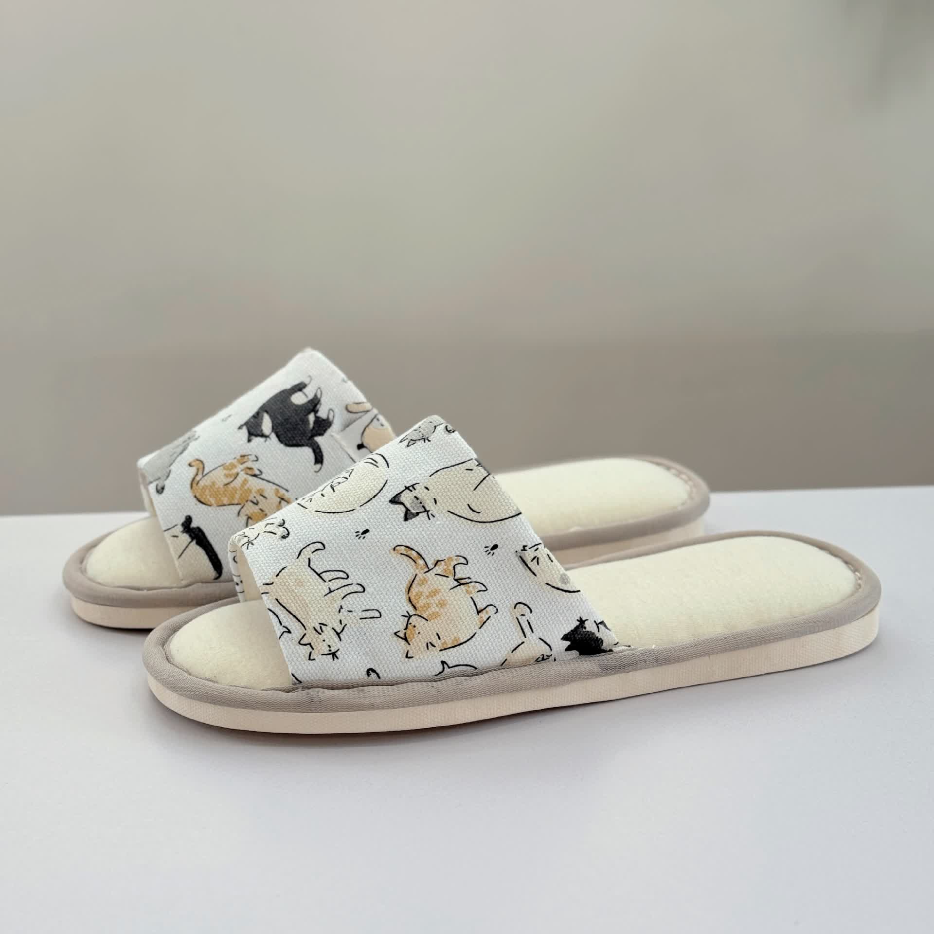 Chaussons ouverts en toile à imprimé animal mignon - image 6