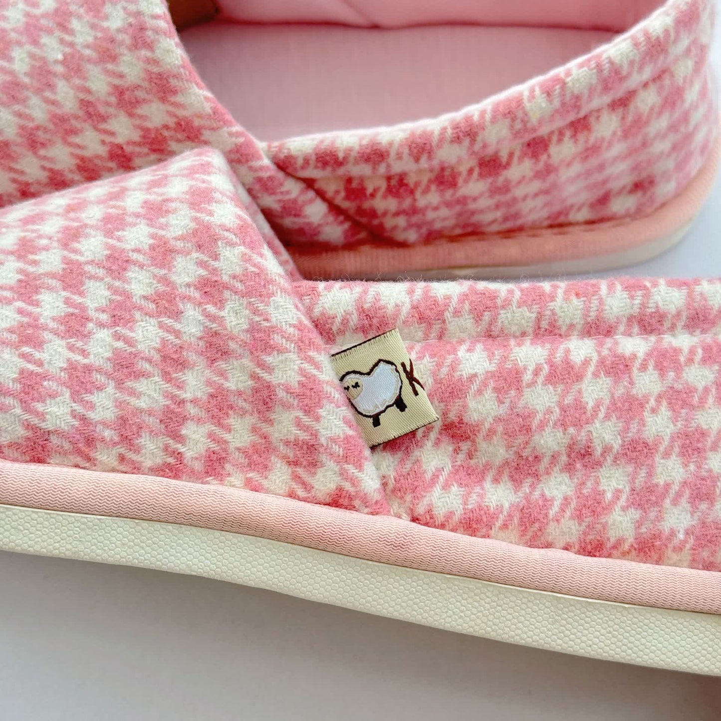 Chaussons légers antidérapants à carreaux pour la maison