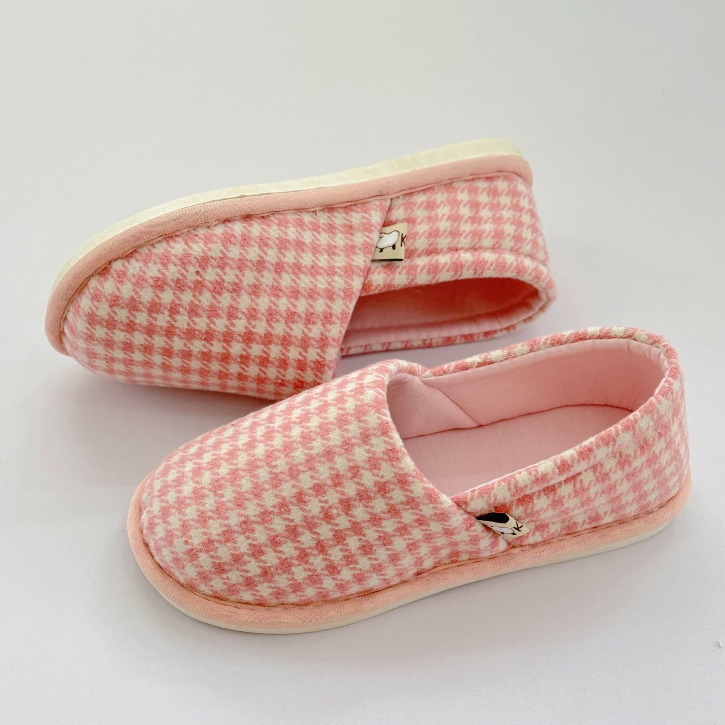 Chaussons légers antidérapants à carreaux pour la maison