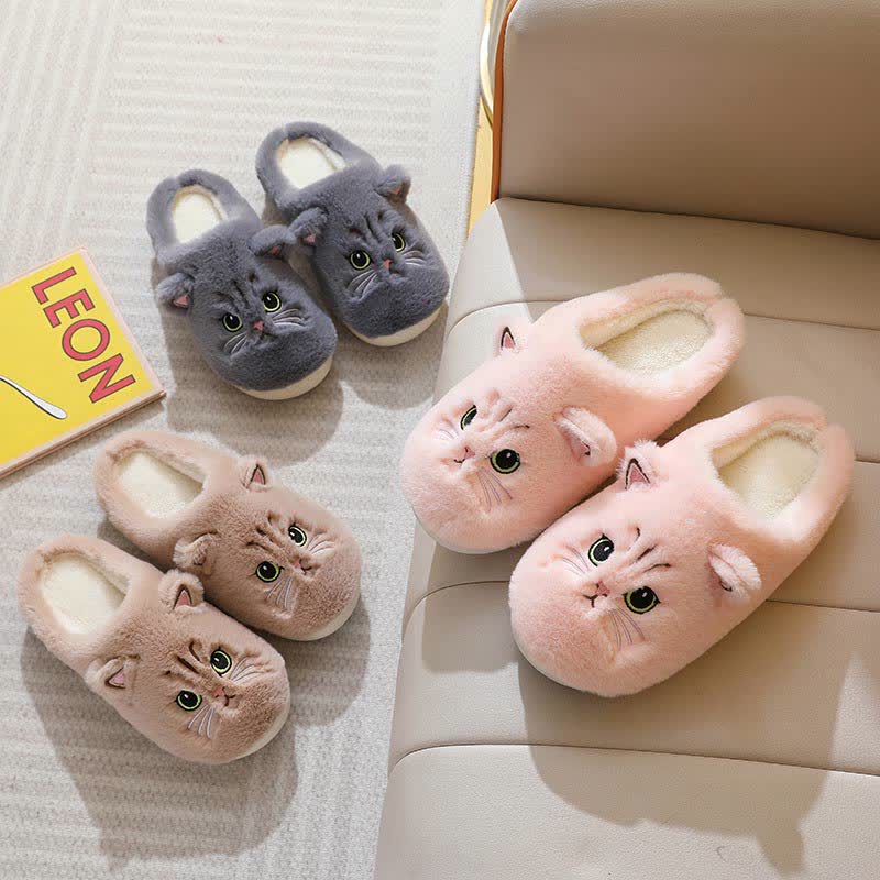 Chaussons d'intérieur en peluche avec un adorable chaton de dessin animé - image 3