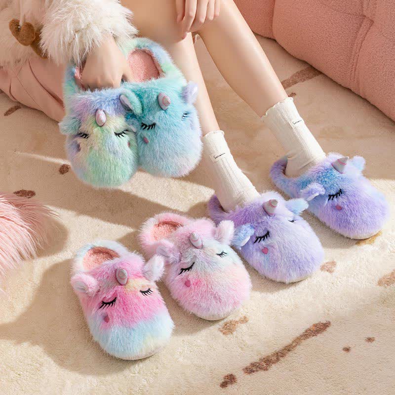 Chaussons en peluche licorne mignons - image 0