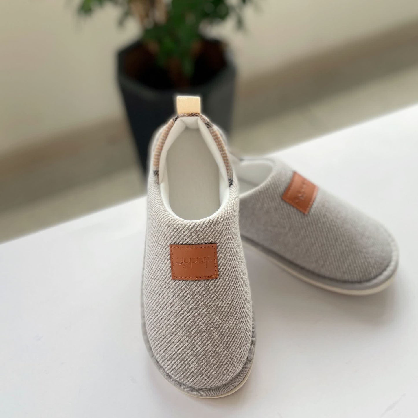 Chaussons antidérapants à coutures à carreaux simples