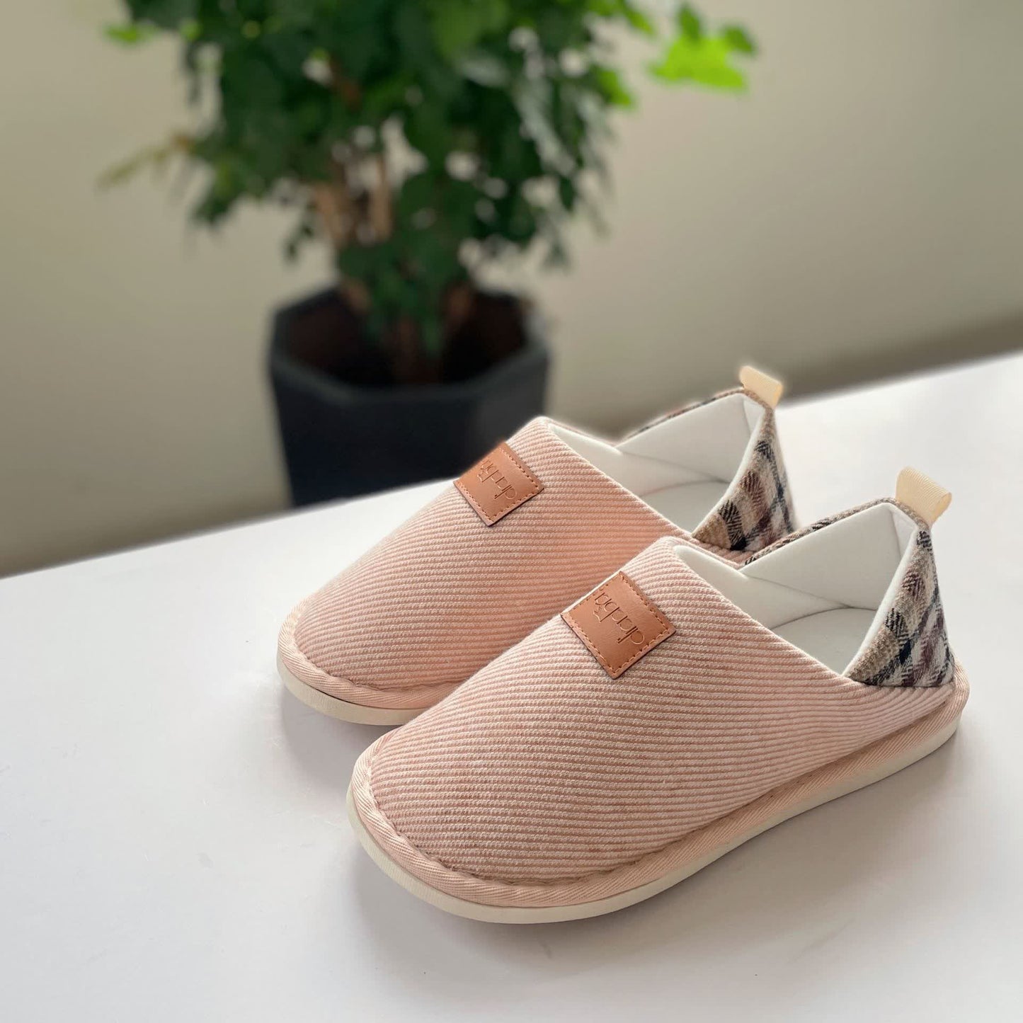 Chaussons antidérapants à coutures à carreaux simples - Rose - EU44-45 (US10-11) - image 2