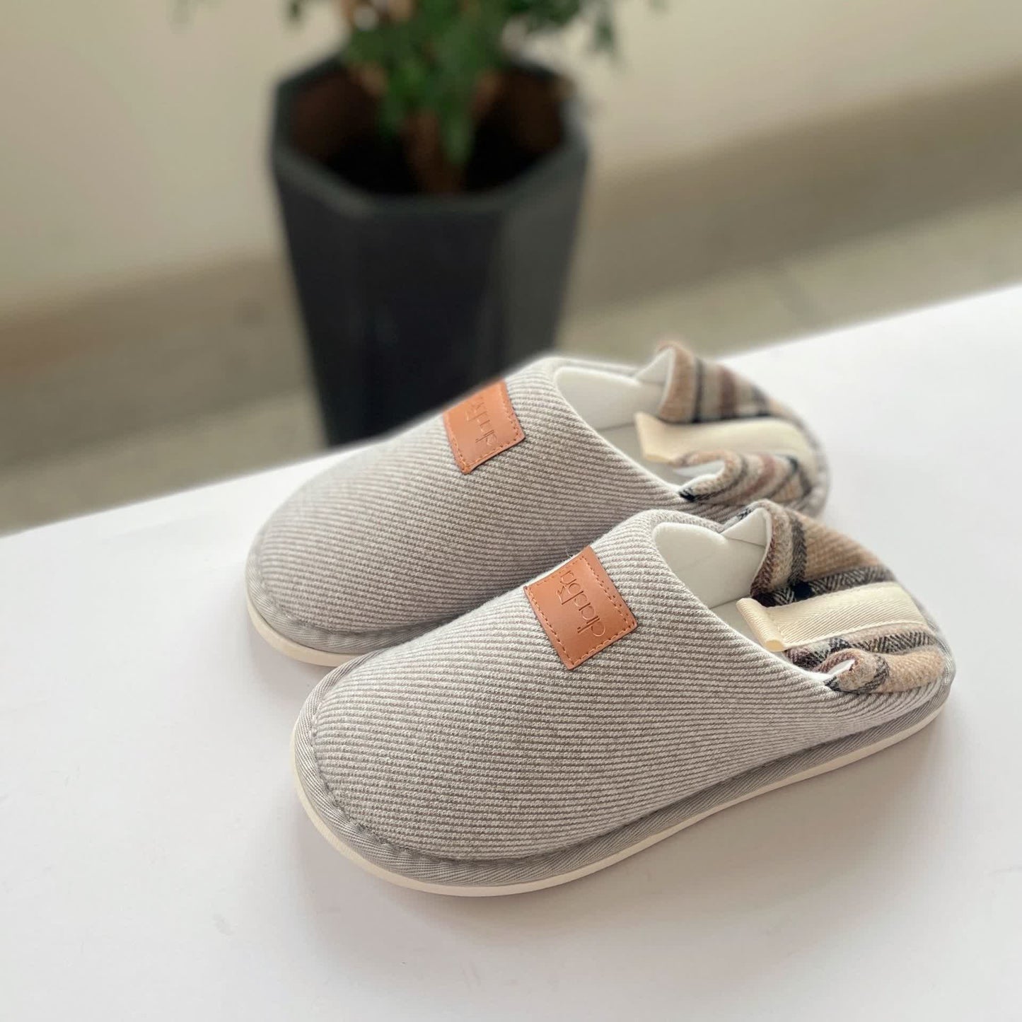 Chaussons antidérapants à coutures à carreaux simples