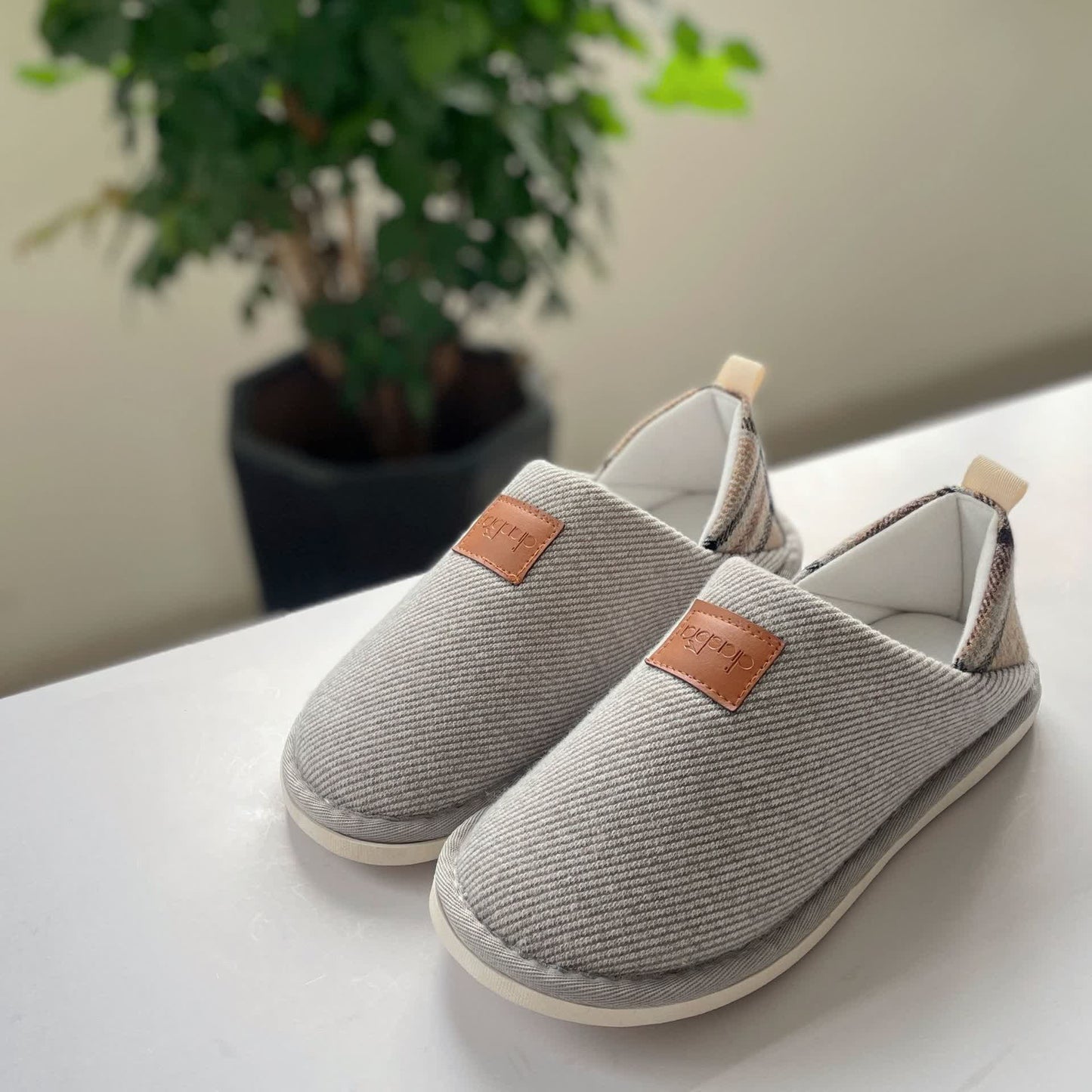 Chaussons antidérapants à coutures à carreaux simples - Gris - EU44-45 (US10-11) - image 8