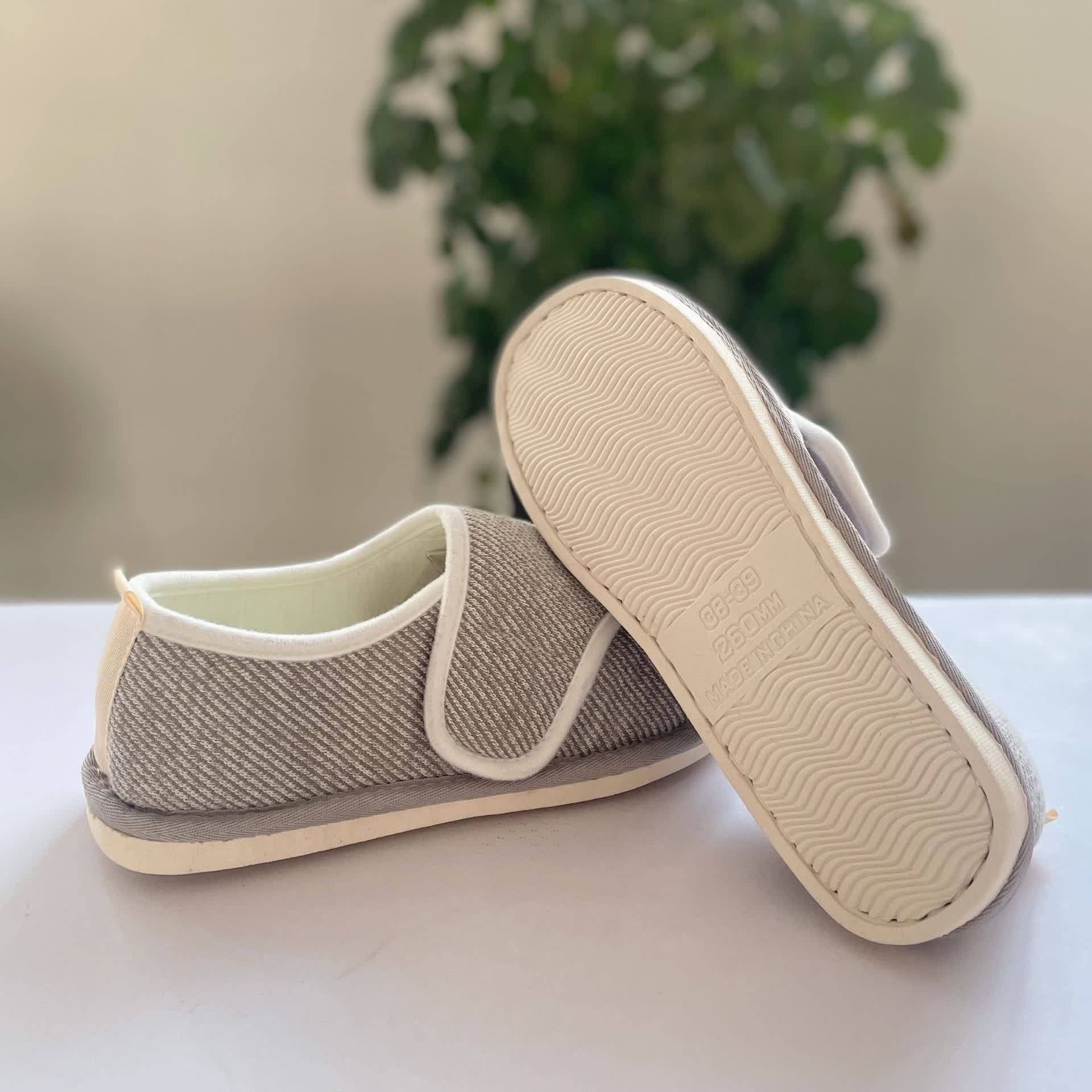 Chaussons rayés à semelle souple et velcro - Gris - EU42-43 (US8.5-9) - image 2