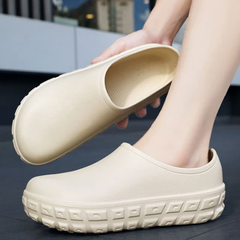 Chaussures de cuisine imperméables à enfiler et à la mode
