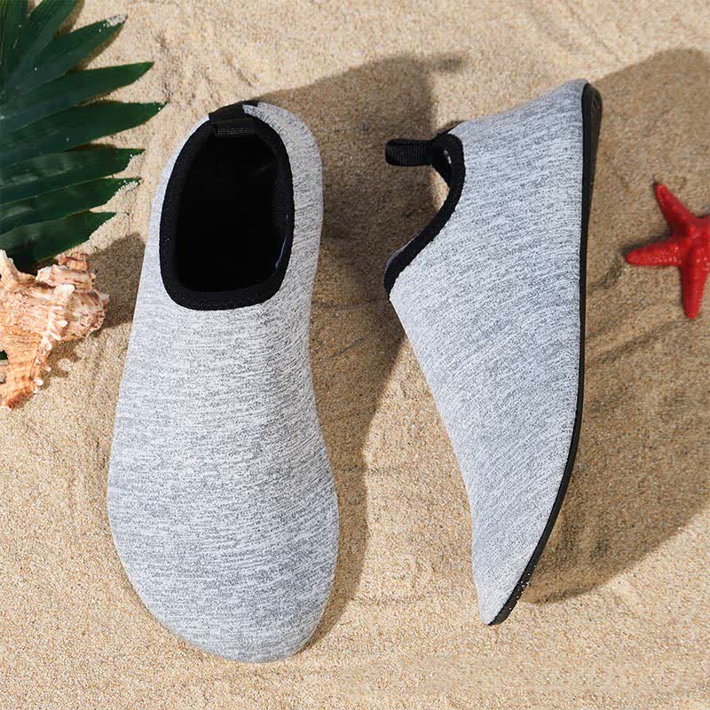 Chaussons d'intérieur antidérapants de couleur unie