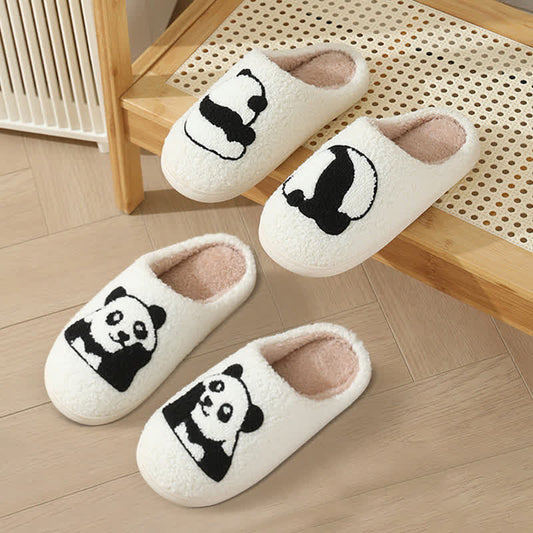 Chaussons grande taille à imprimé panda - image 1