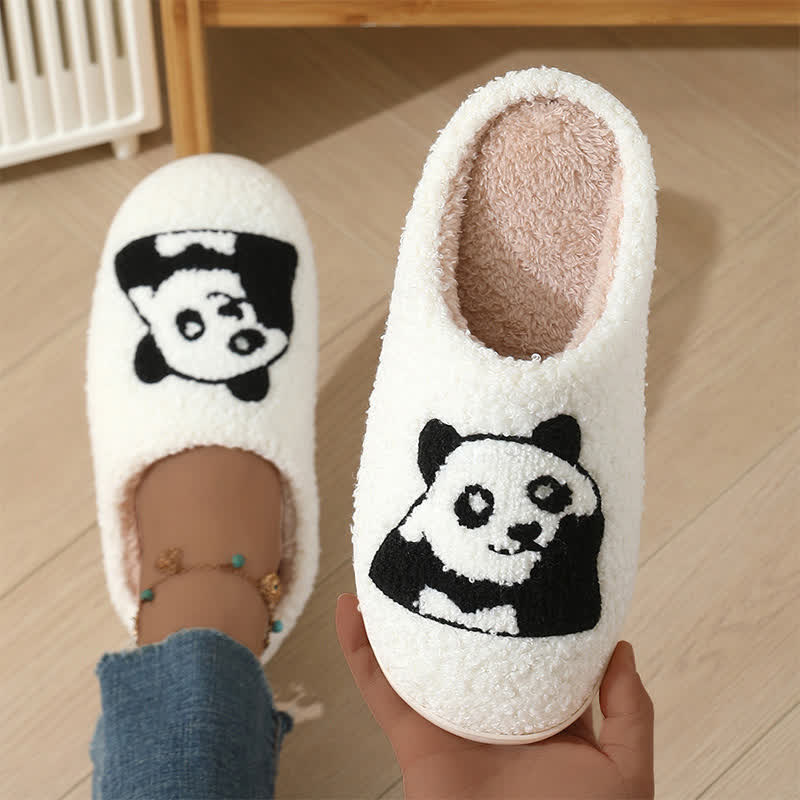 Chaussons grande taille à imprimé panda - image 2