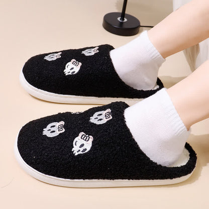 Chaussons grande taille à imprimé tête de mort pour Halloween