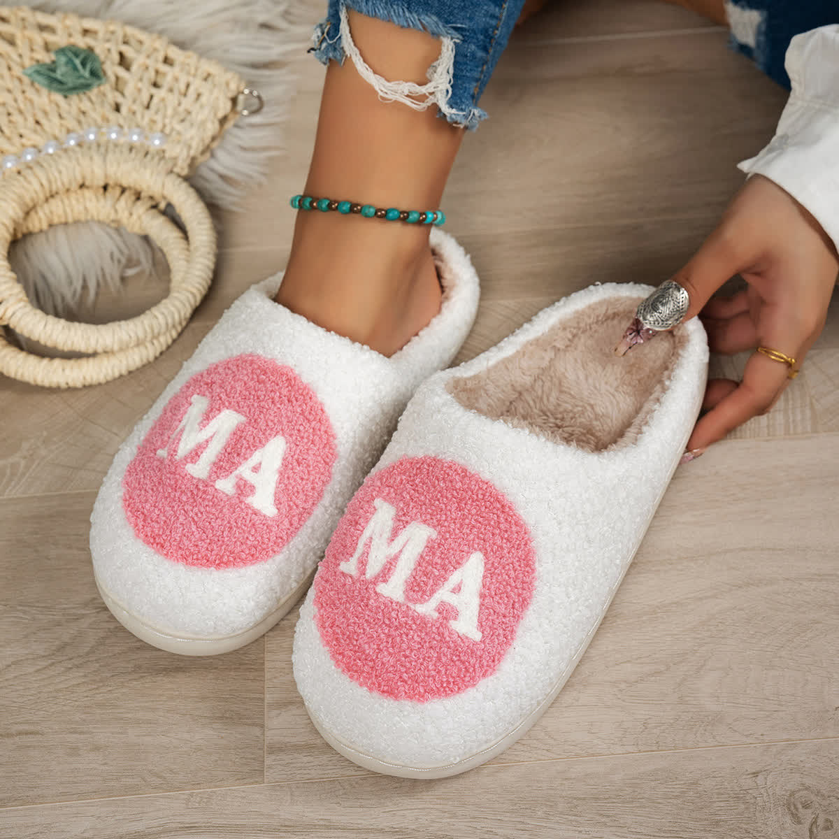 Chaussons imprimés MAMA grande taille - image 1