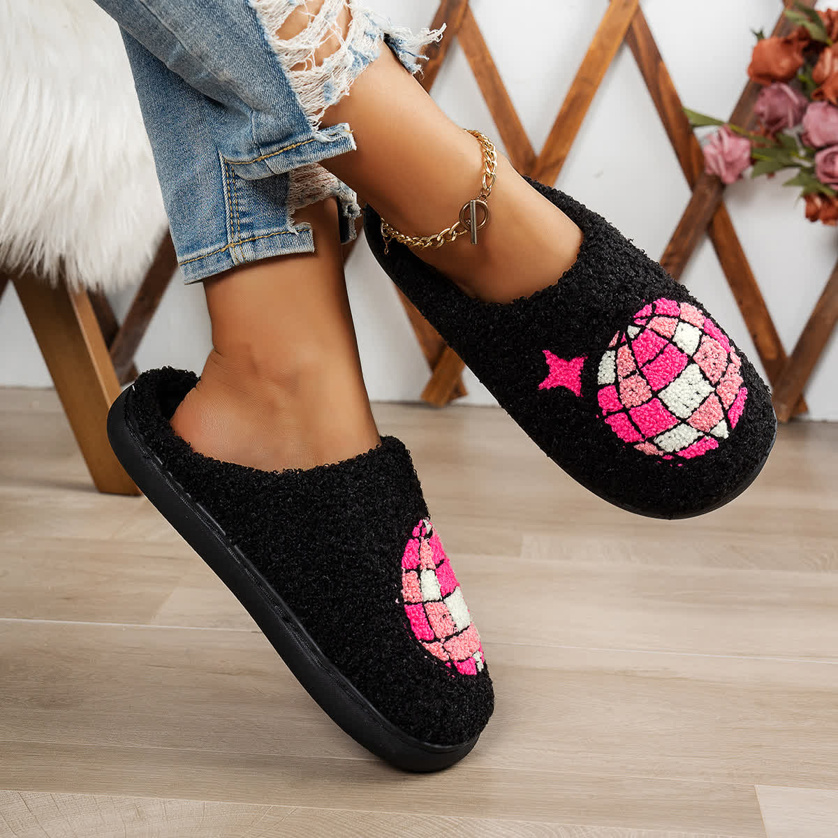 Chaussons grande taille à imprimé boule disco - image 4
