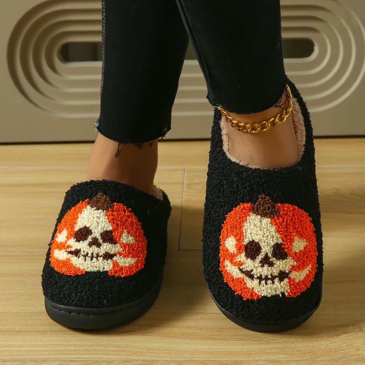 Chaussons grande taille à imprimé citrouille et visage fantôme d'Halloween - image 9