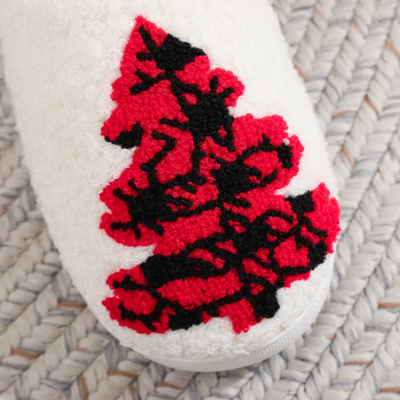 Chaussons grande taille à imprimé sapin de Noël - image 8