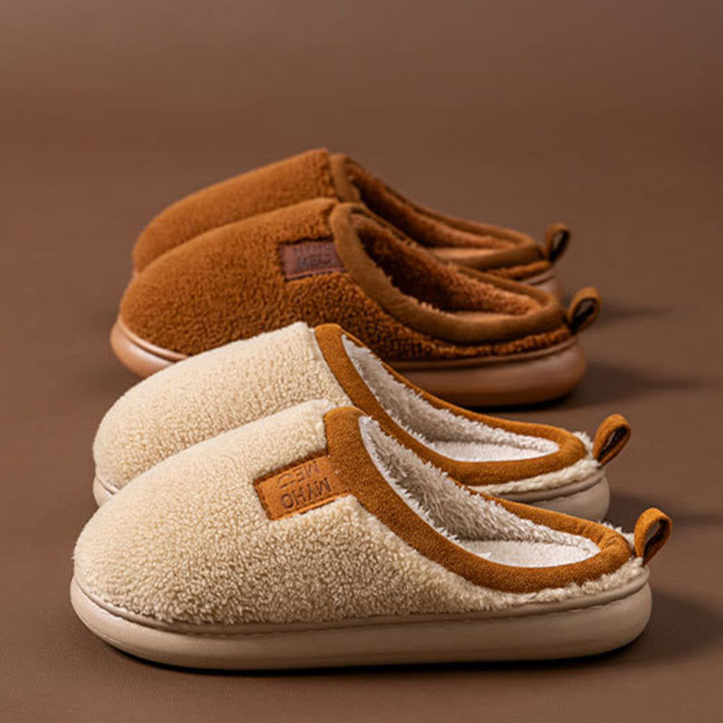 Pantoufles simples en peluche grande taille - image 7