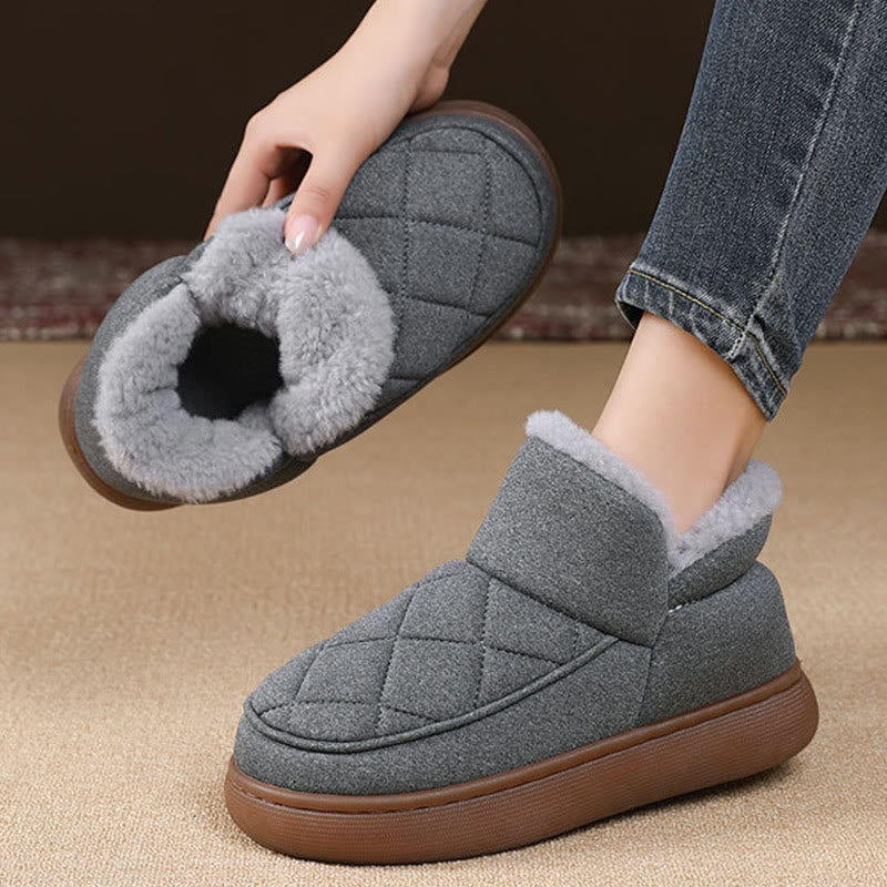 Pantoufles à carreaux en peluche grande taille - image 3