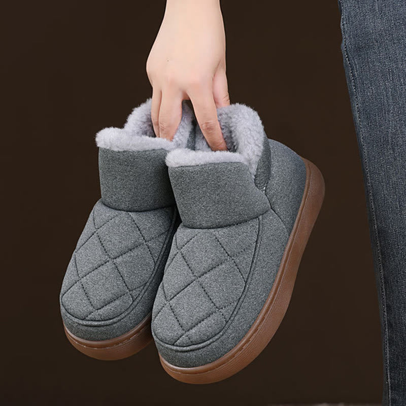 Pantoufles à carreaux en peluche grande taille - image 11