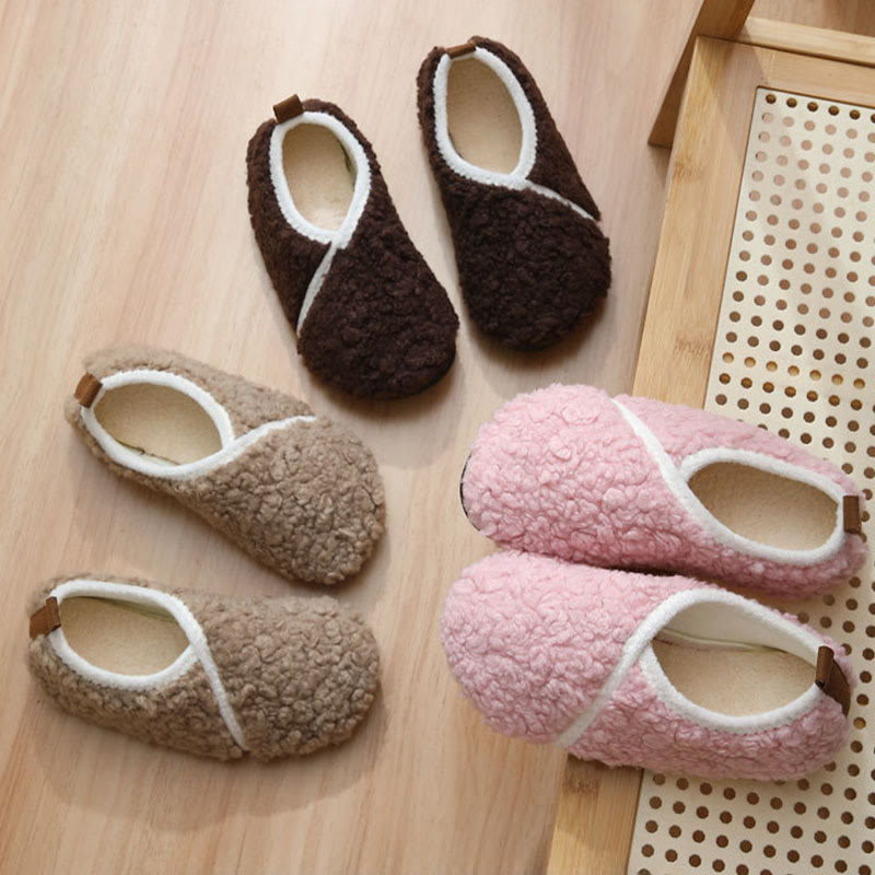 Pantoufles grandes tailles, simples et élégantes - image 5
