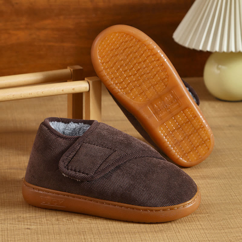 Pantoufles douillettes en polaire grande taille - image 9