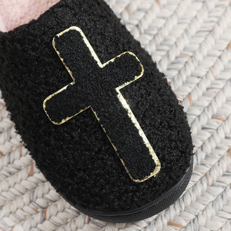 Pantoufles à tête de mort et os croisés grandes tailles - image 2