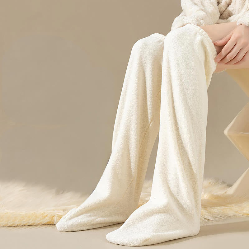 Chaussettes de nuit hautes en peluche bouclée - image 2