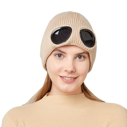 Bonnet chaud avec lunettes de protection - image 4