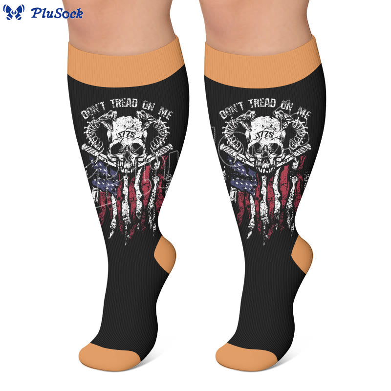 Chaussettes de compression grandes tailles à imprimé tête de mort rétro - image 3