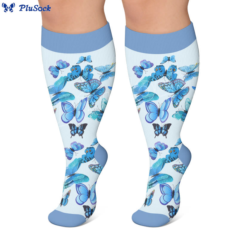 Chaussettes de compression papillon grandes tailles au milieu des fleurs - image 3