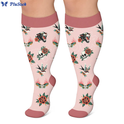 Chaussettes de compression grandes tailles à motifs de crânes rétro foncés - image 3