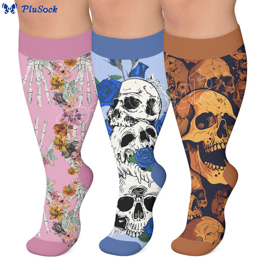Chaussettes de compression grandes tailles roses à motif floral et tête de mort - image 0