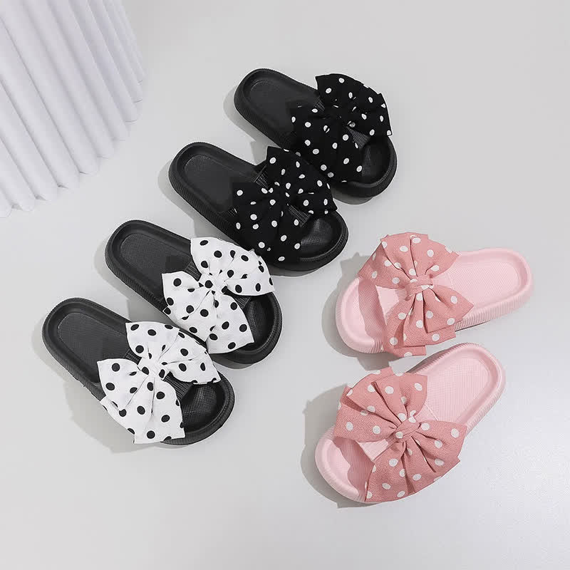 Pantoufles à pois mignonnes - image 1