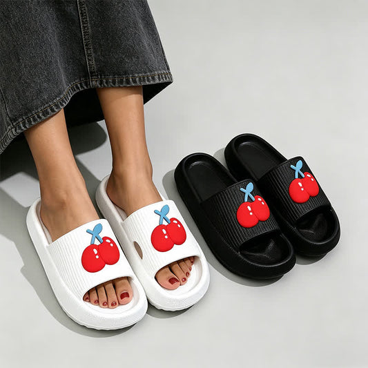 Pantoufles confortables à semelle épaisse en forme de cerise - image 0