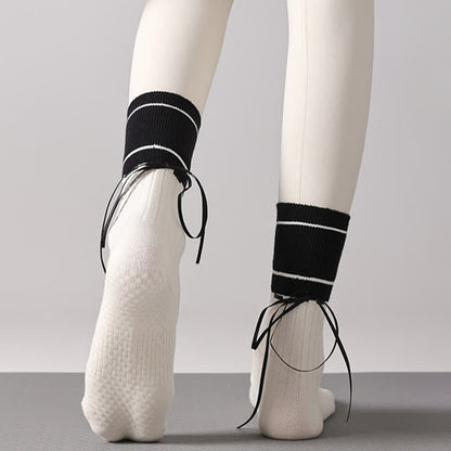 Chaussettes à cou-de-pied ouvert avec adhérence en forme d'arc (2 paires) - image 2