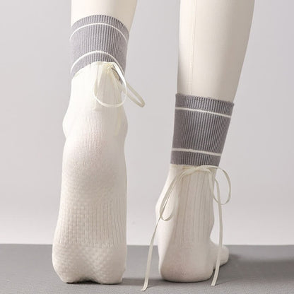 Chaussettes à cou-de-pied ouvert avec adhérence en forme d'arc (2 paires) - image 4
