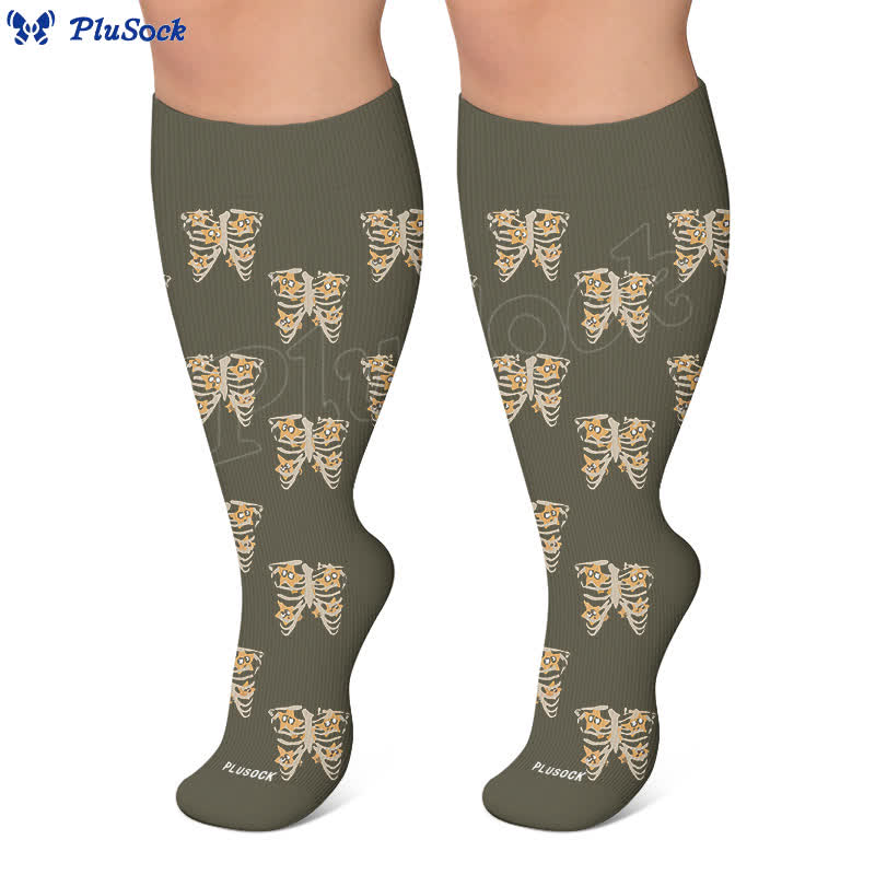 Chaussettes de compression grandes tailles à motif chat gothique et étoile - image 6