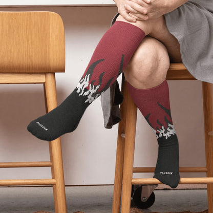 Chaussettes de compression grandes tailles à motif flamme et blocs de couleur - image 1