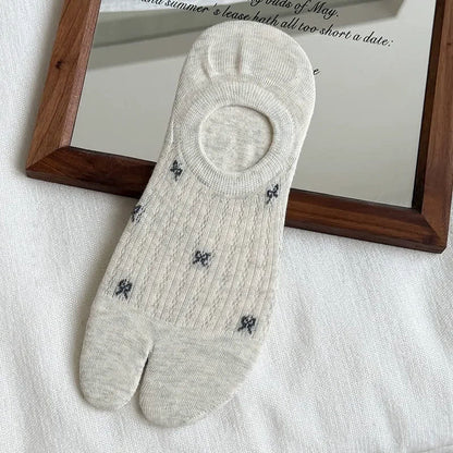Chaussettes invisibles à bout fendu et côtelées douces (5 paires) - Gris blanc cassé - UE35-39 (US2-6) - image 6