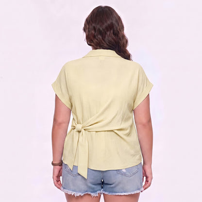 Chemisier d'été léger à taille nouée et col boutonné - image 1