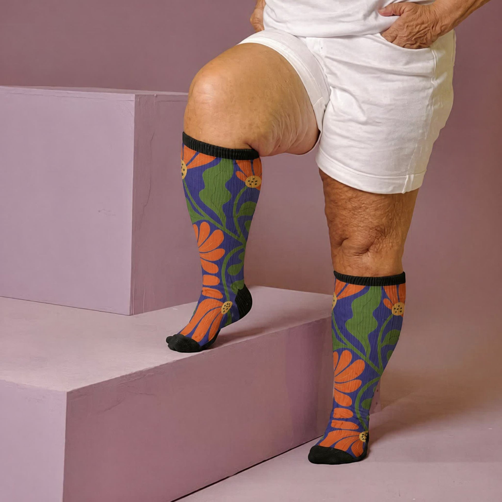 Chaussettes de compression grandes tailles à fleurs épanouies - Violet (1 paire) - 4XL - image 1
