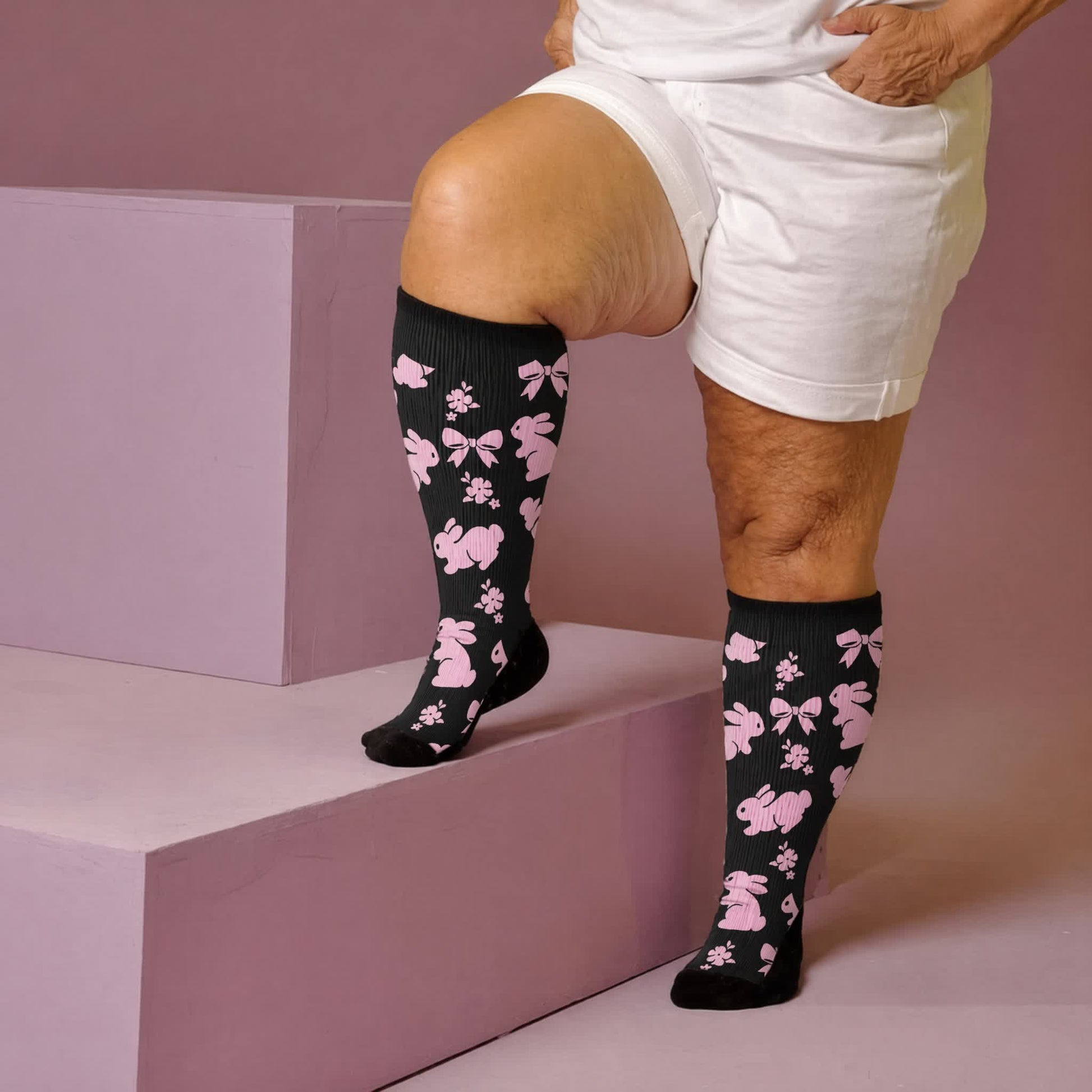 Chaussettes de compression grandes tailles à motif patte de chat blanche - Noir (1 paire) - 4XL - image 2
