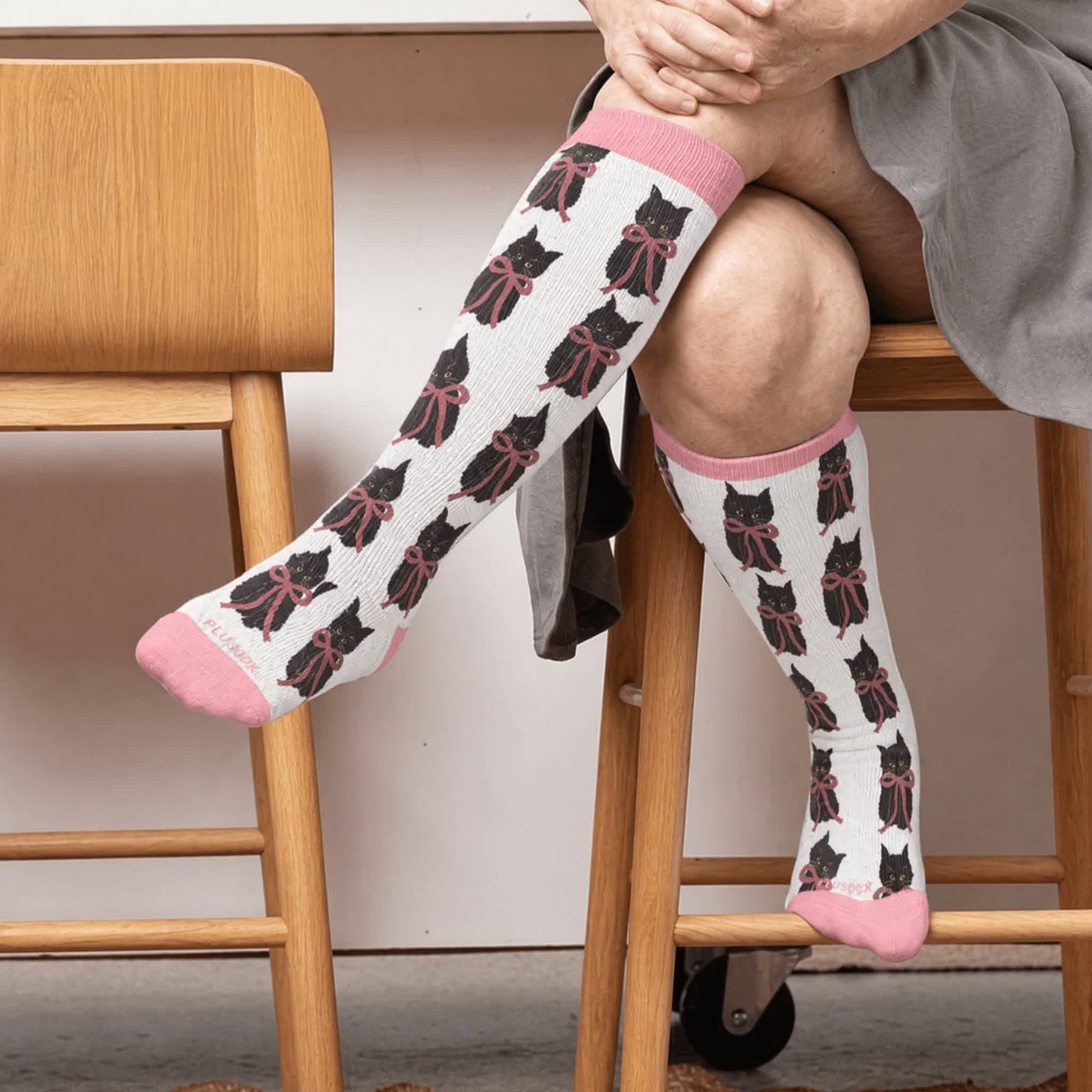 Chaussettes de compression grande taille Cherry Bow Cat - image 1
