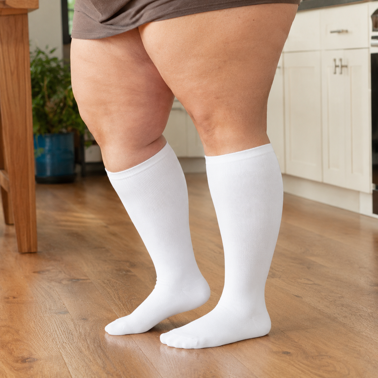 Chaussettes de compression blanches en bambou grande taille - image 3