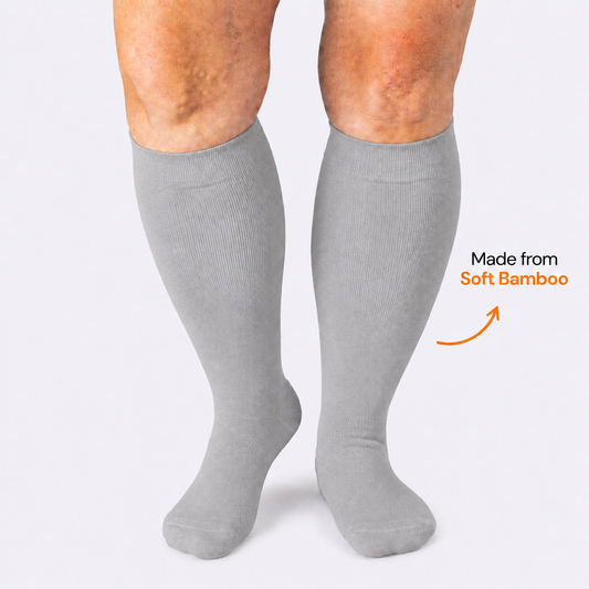 Chaussettes de compression grises en bambou grande taille - image 0
