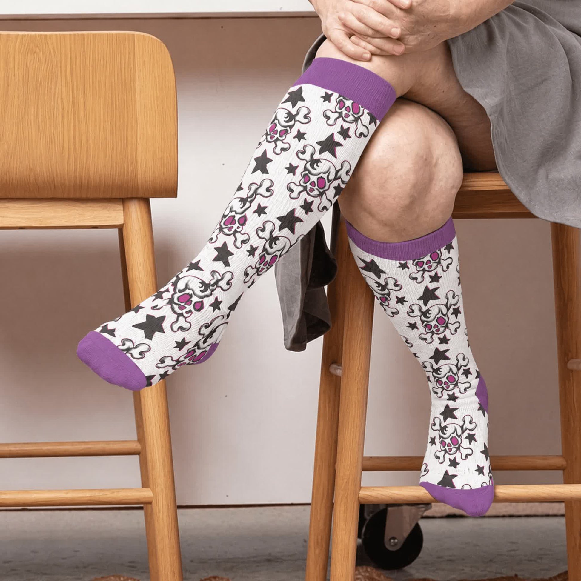 Chaussettes de compression grande taille à tête de mort - Violet (1 paire) - 4XL - image 1