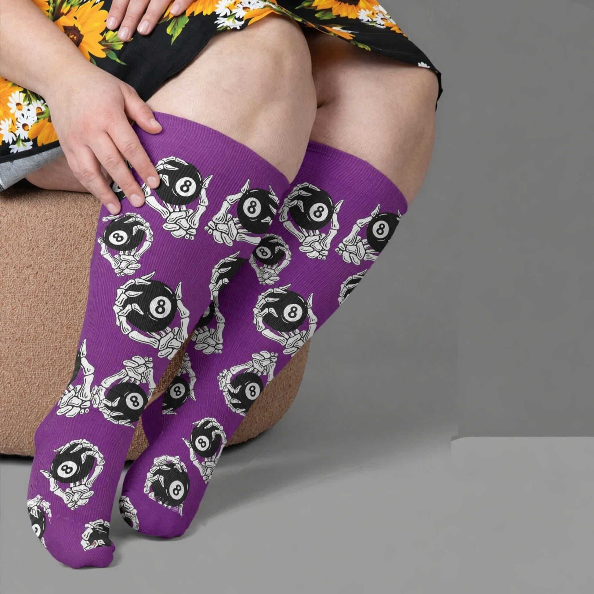 Chaussettes de compression à tête de mort 8-Ball grandes tailles - Violet (1 paire) - 4XL - image 1
