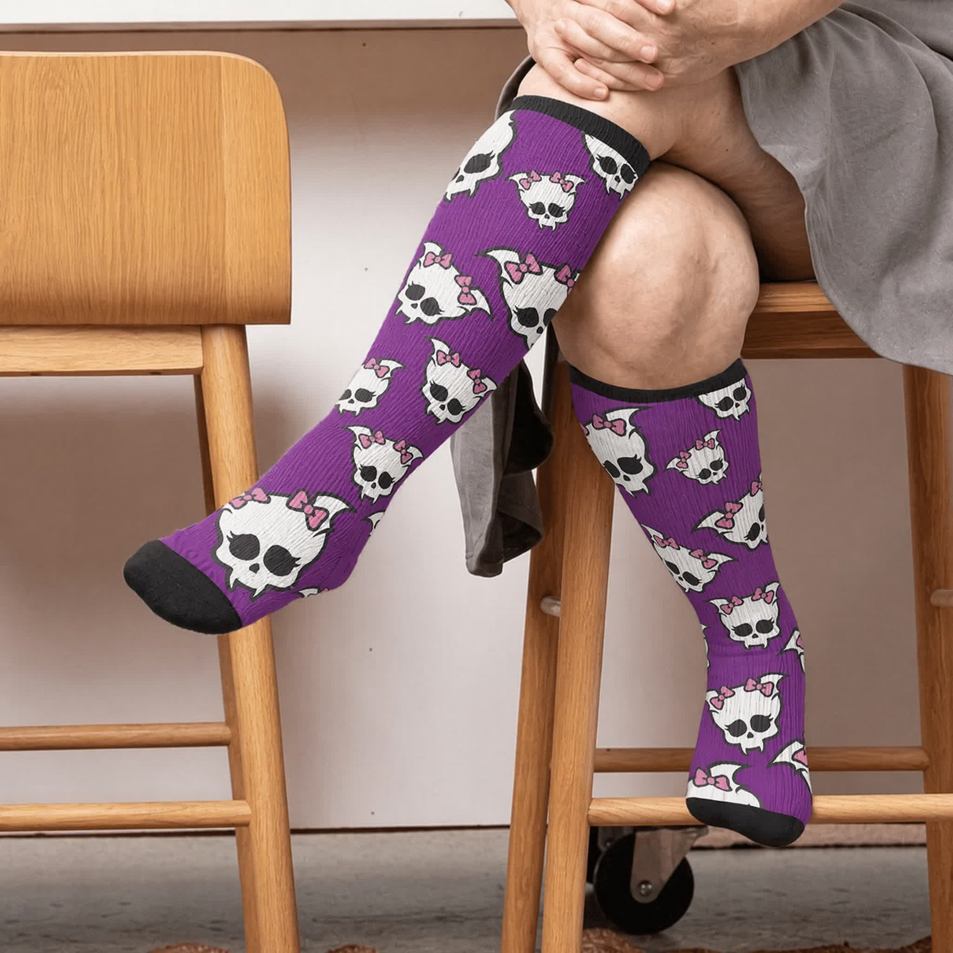 Chaussettes de compression grande taille à motif crâne bandé - Violet (1 paire) - 4XL - image 1