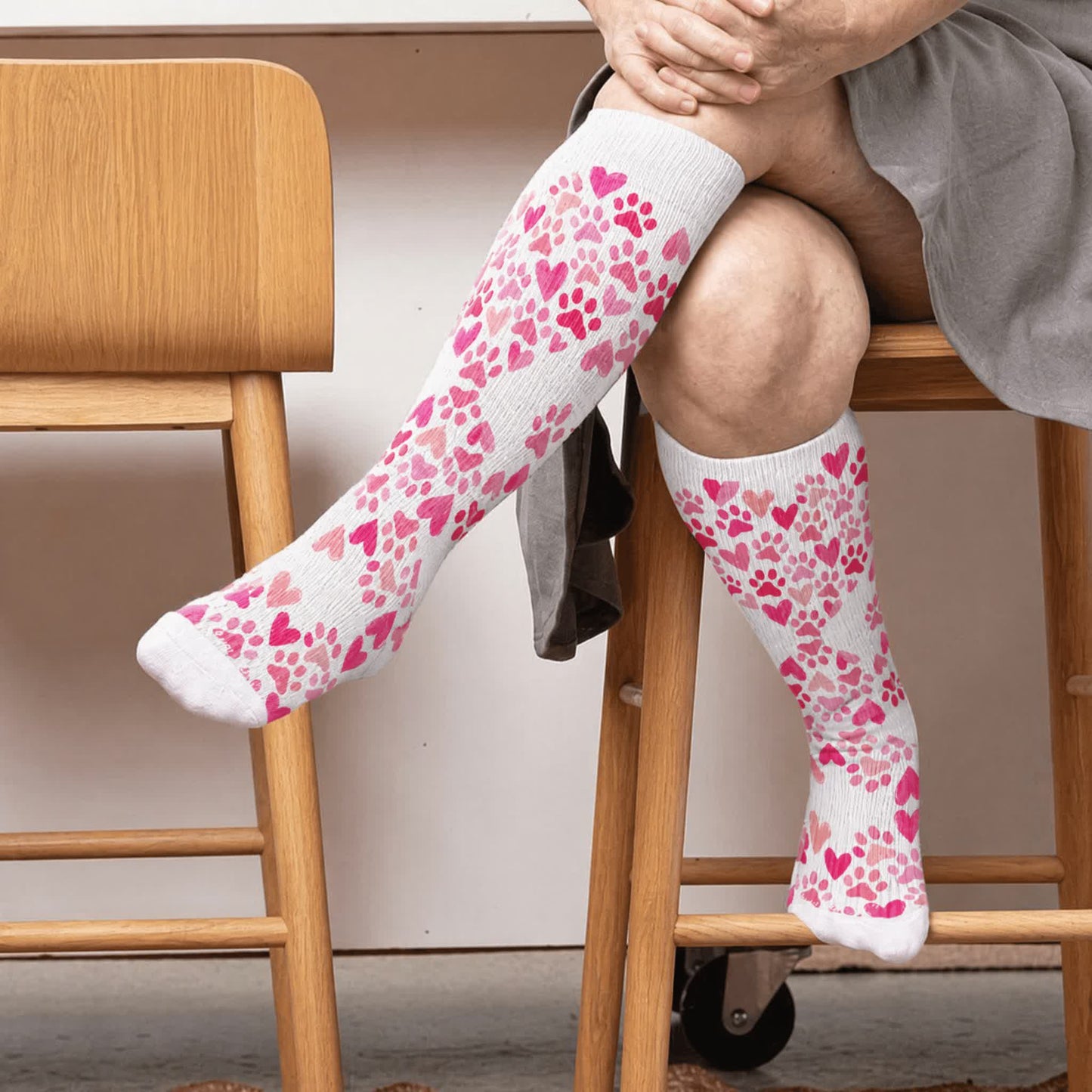 Chaussettes de compression grandes tailles avec motif chat et cœur - Blanc (1 paire) - 4XL - image 1